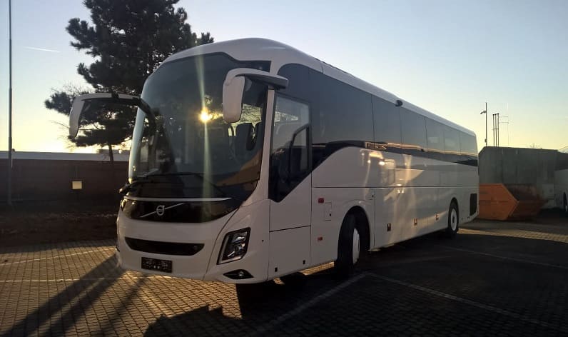 Austria: Bus hire in Schwanenstadt, Upper Austria